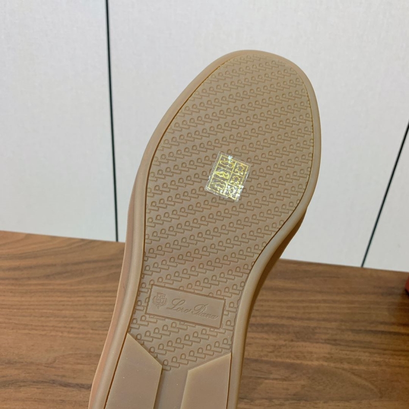 L0r0 P1ana sneakers